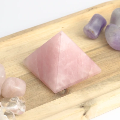 Pyramida růženín 5 cm